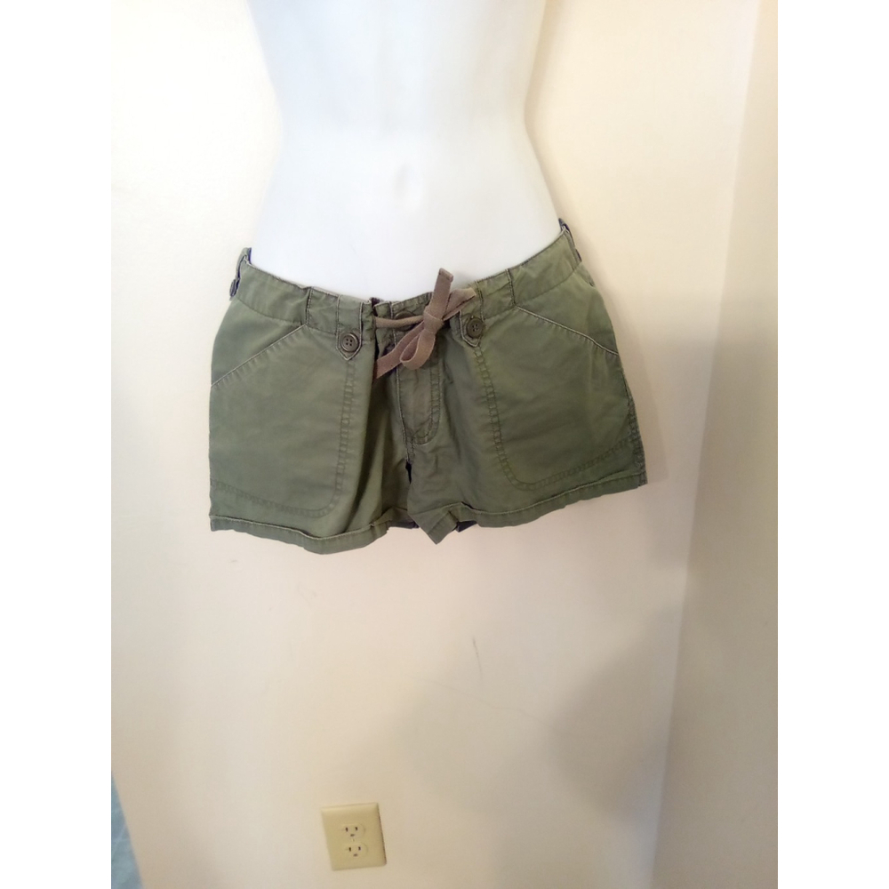 TILT SHORT COTTON PRE-OWNED SIZE 3
